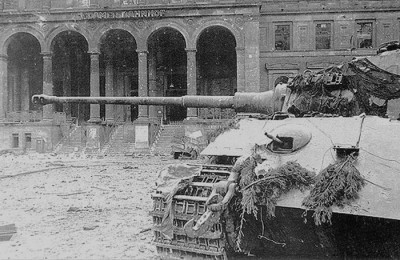 Těžký tankový oddíl SS 503 [1944-1945] - Tiger 100, 101či 102 se šesti na hlavni v textu Tank.č.3